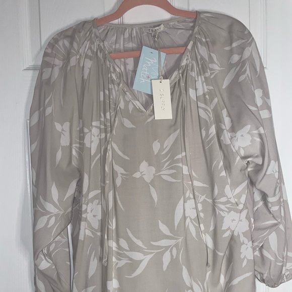 New Z Supply Amelia Top in Sandstone Size Large - Picture 9 of 9
